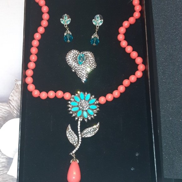 Heidi Daus coral flower exchange (magnetic transposable   pendants) - Picture 2 of 13